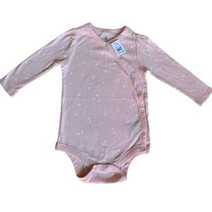 GAP First Favorites Light Pink Baby Bodysuit with White Stars size 12-18M NWT